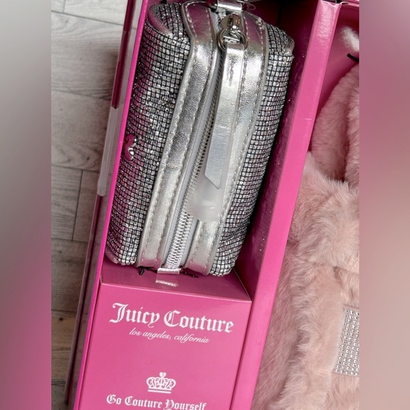 Juicy Couture Gift Set - Picture 6 of 7